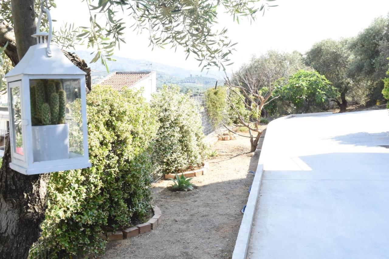 Athina'S Cozy House Apartment Sfakianalion Exterior foto